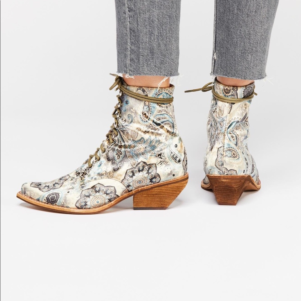 Free People Jeffery Campbell Velvet Paisley Tapestry Grove Lace Up Western Boots